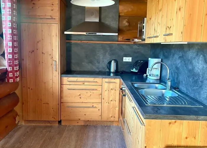 Chalet En Rondins, Proche Des Pistes, 8p *